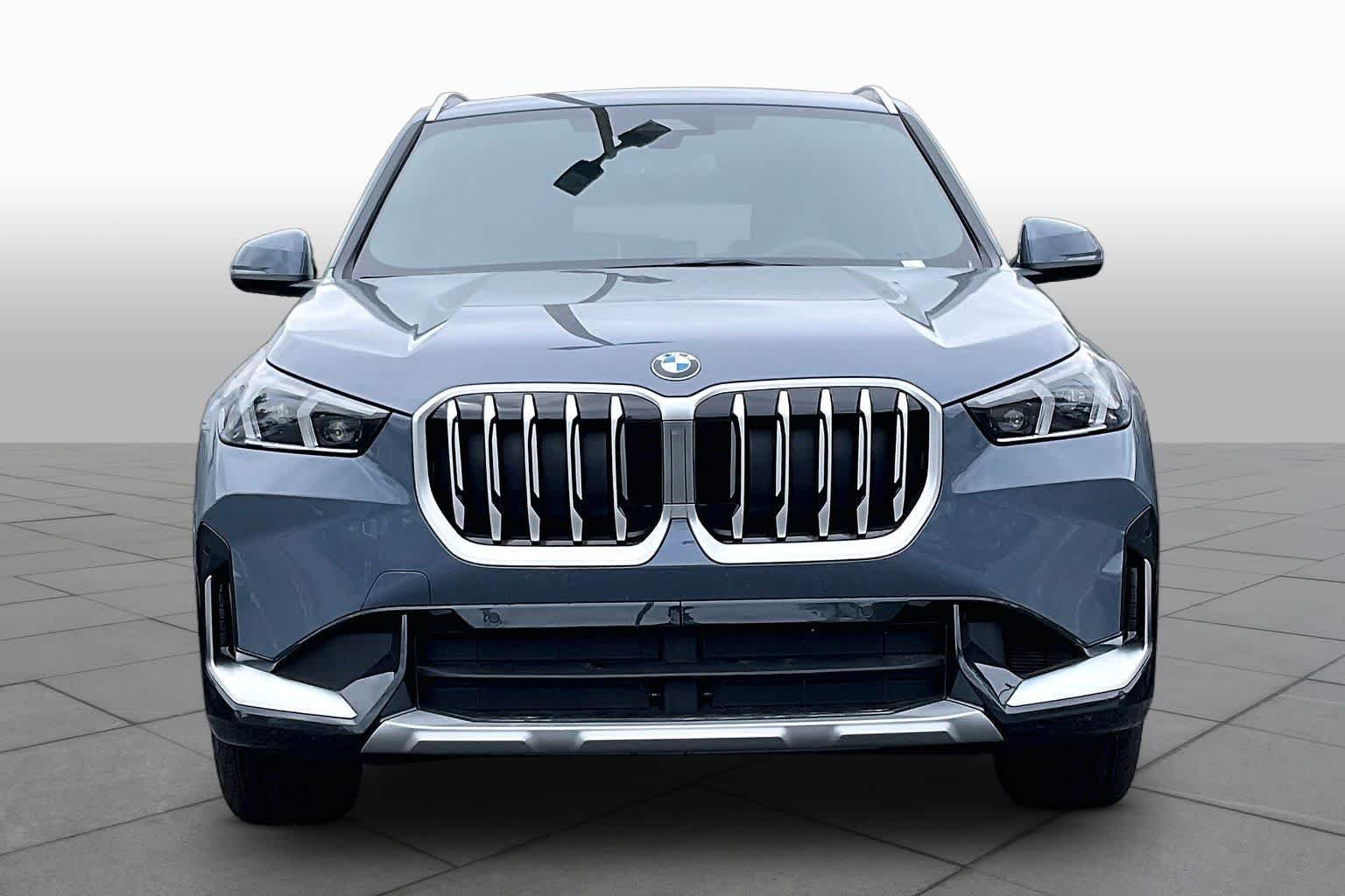 Used 2026 Storm Bay Metallic BMW xDrive28i image 3