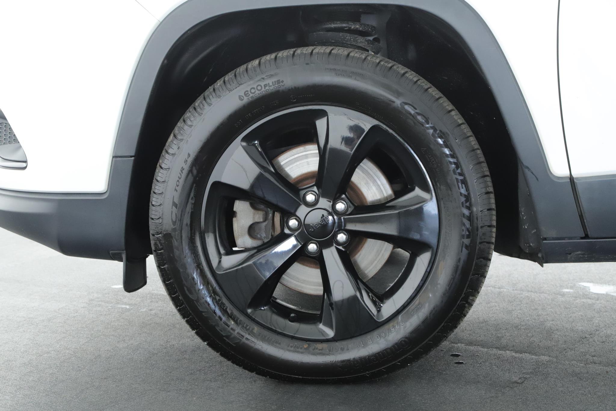 Used 2019 Bright White Clearcoat Jeep Altitude 4x4 image 18