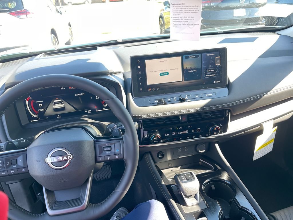 New 2026 Black Nissan Platinum image 16