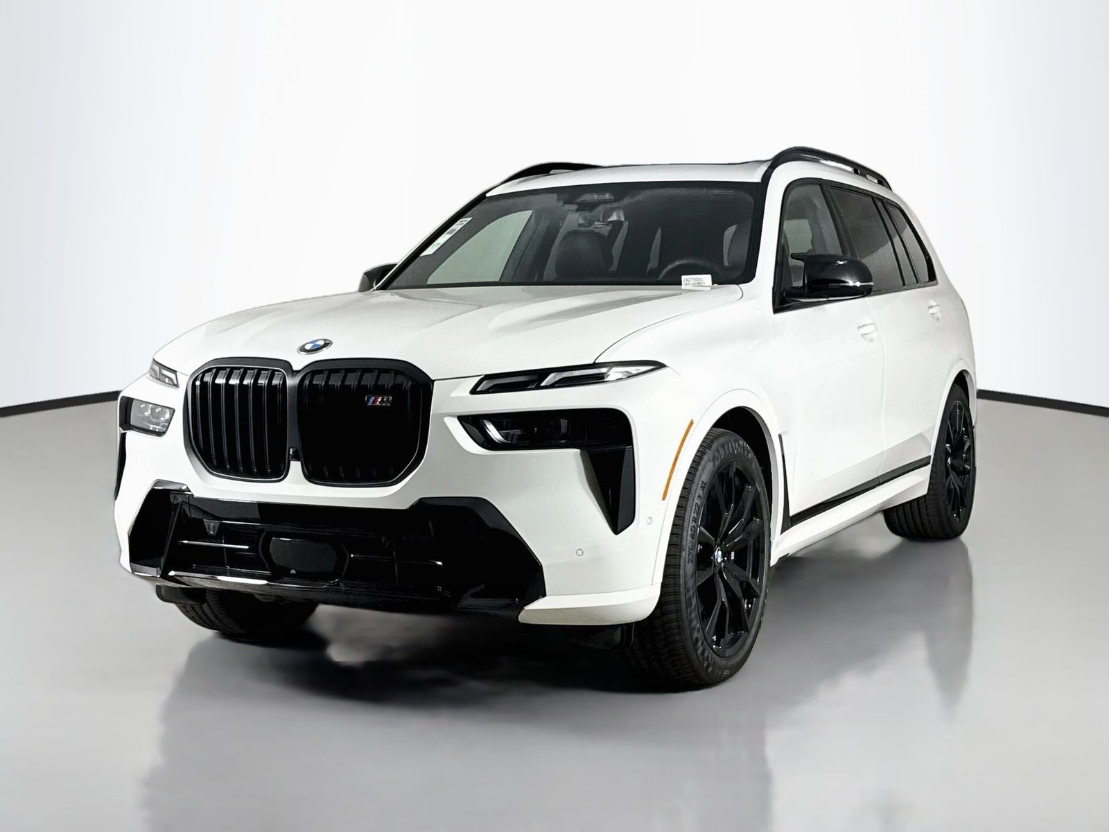 New 2027 Alpine White BMW M60i image 3