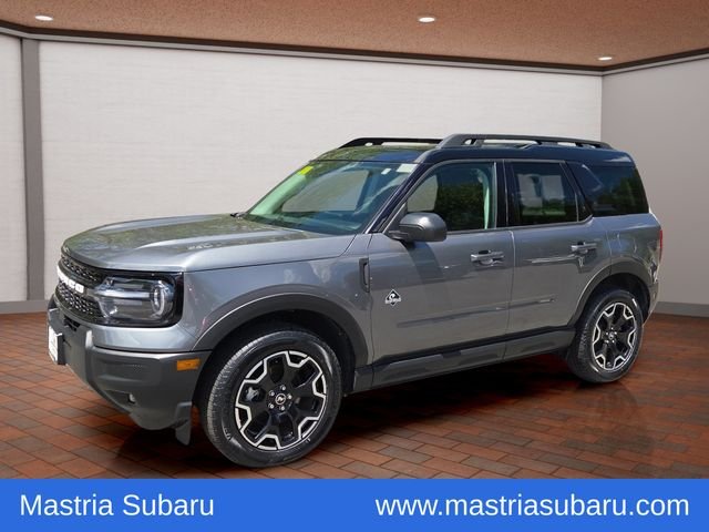 Used 2025 Gray Metallic Ford Outer Banks image 30