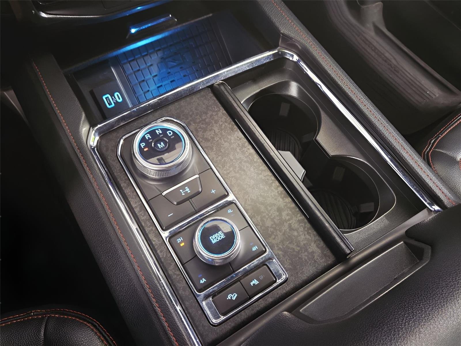 Used 2022 Dark Ford Limited image 28