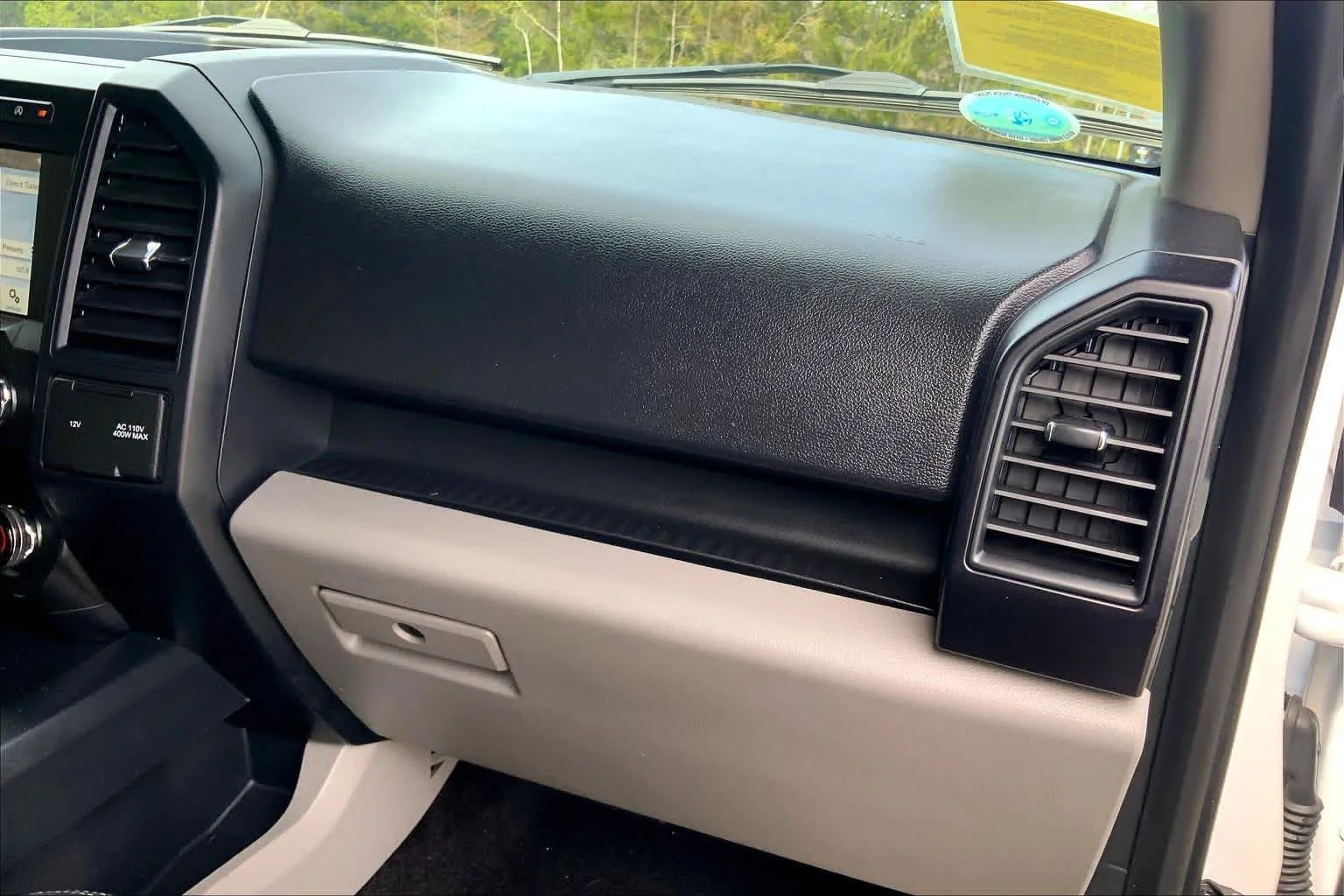 Used 2018 Oxford White Ford XL image 19