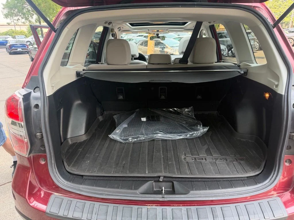 Used 2016 Venetian Red Pearl Subaru 2.5i Premium image 13
