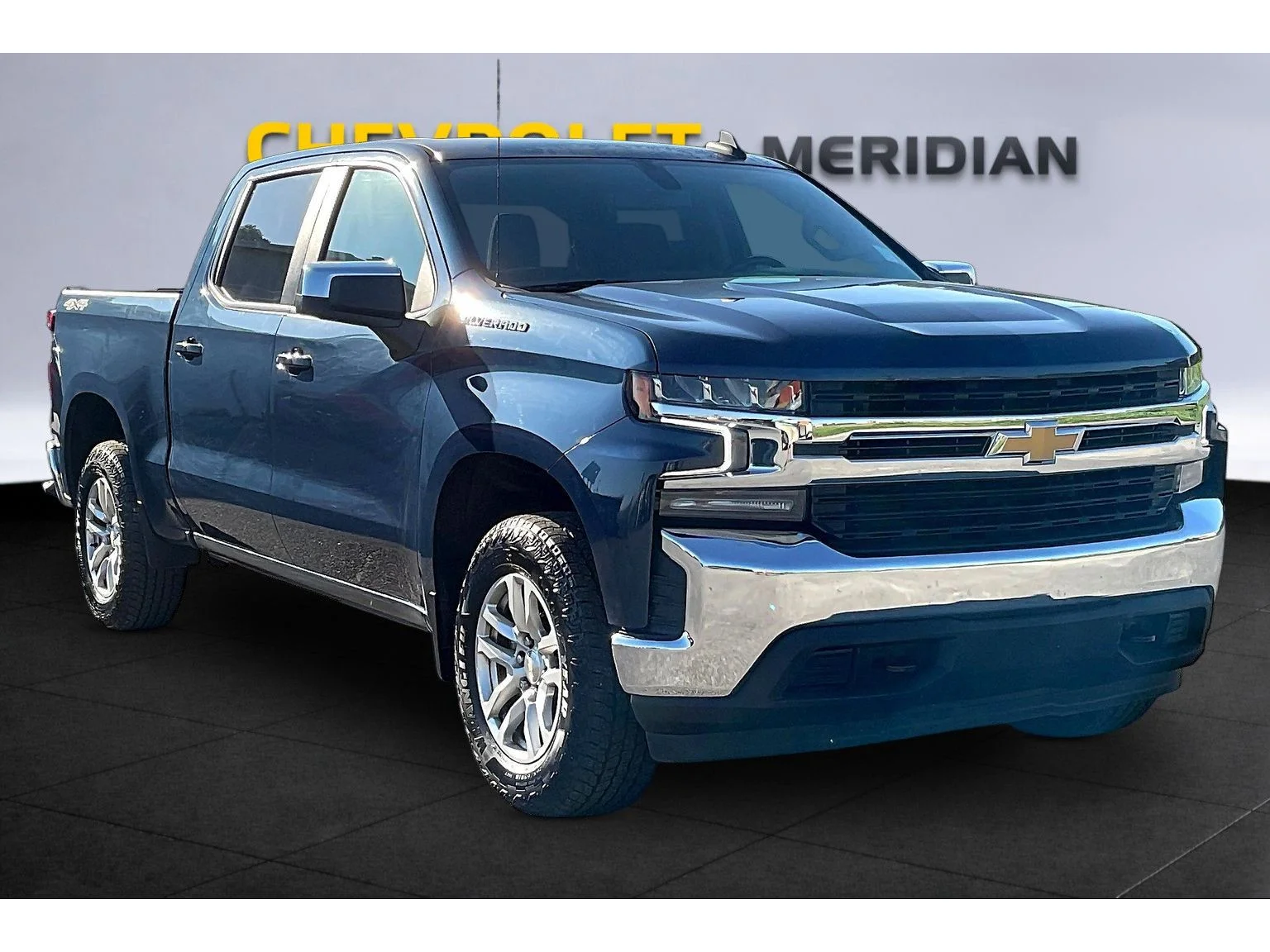 Used 2022 Northsky Blue Metallic Chevrolet LT image 1