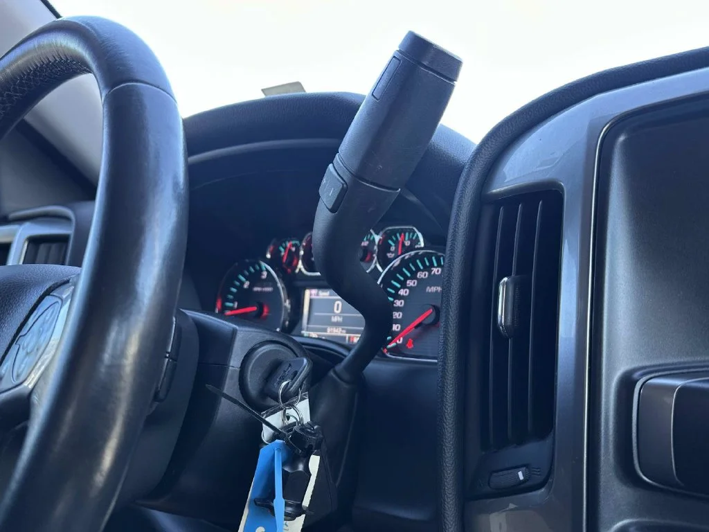 Used 2016 Red Chevrolet LT image 30