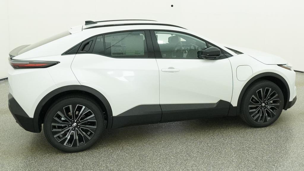 New 2026 Wind Chill Pearl Toyota XSE image 16