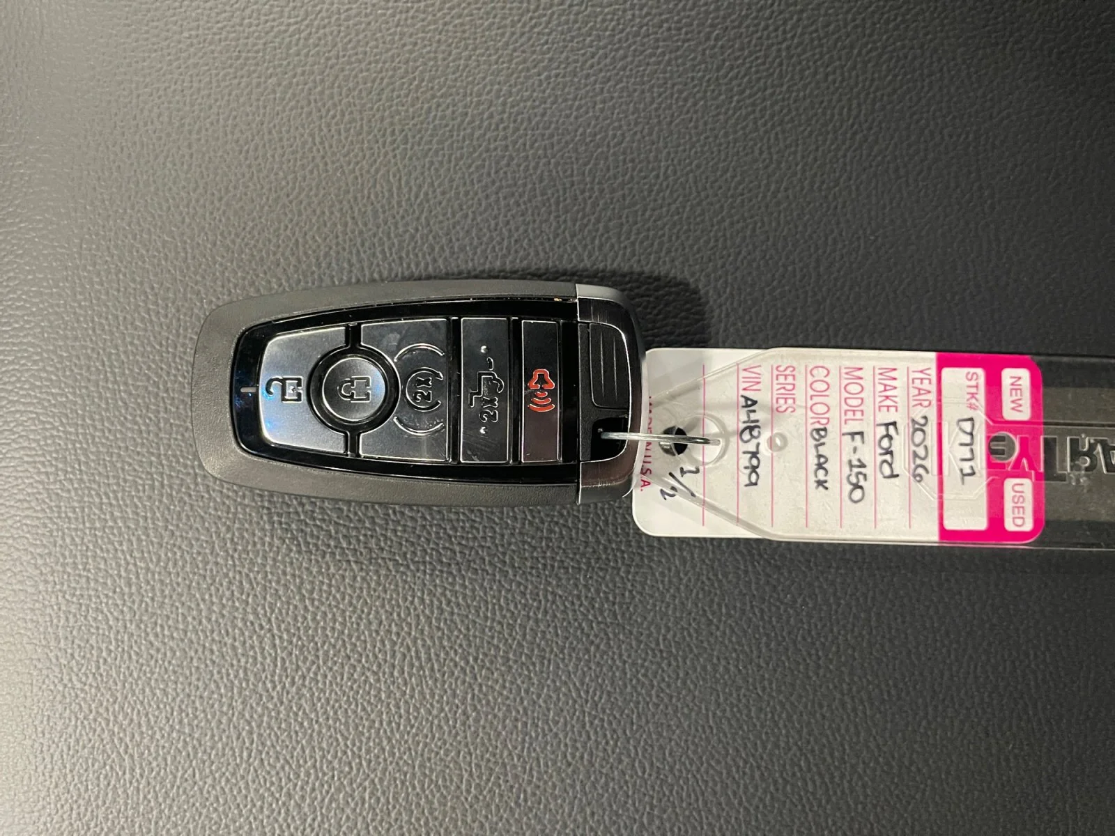 New 2026 Agate Black Metallic Ford XLT image 25