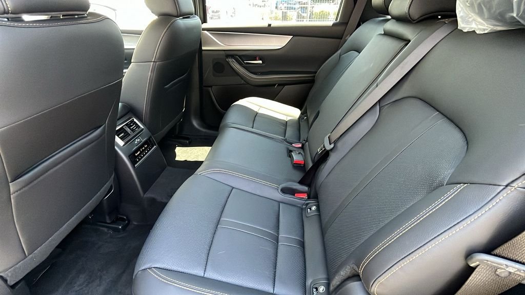 2025 Mazda CX-70 Premium Package - Photo 9