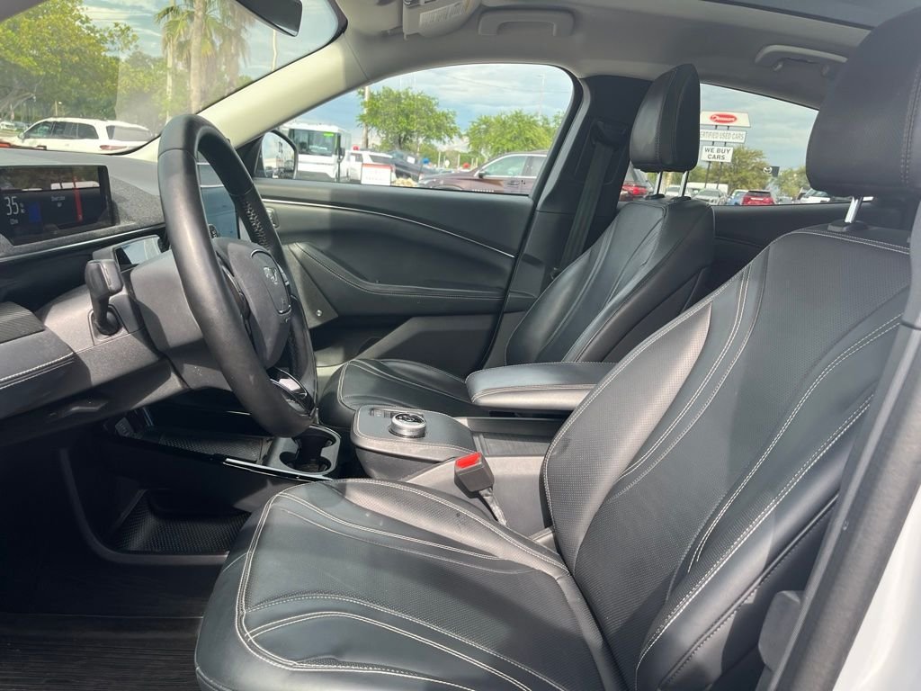 Used 2022 White Ford Premium image 7