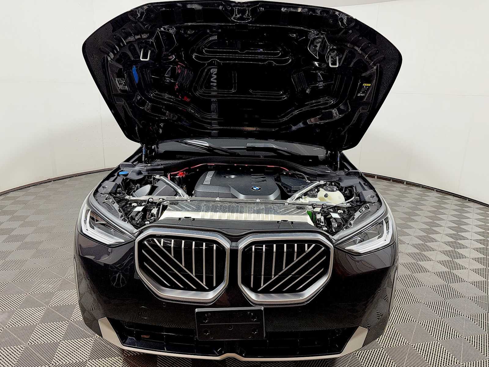 Used 2026 Dark Graphite Metallic BMW 30 xDrive image 30