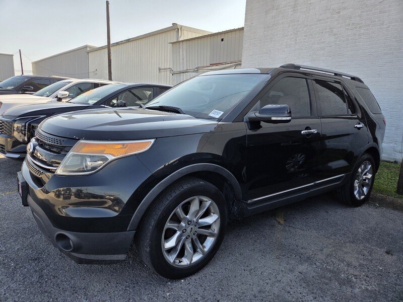 2014 Ford Explorer Limited's photo