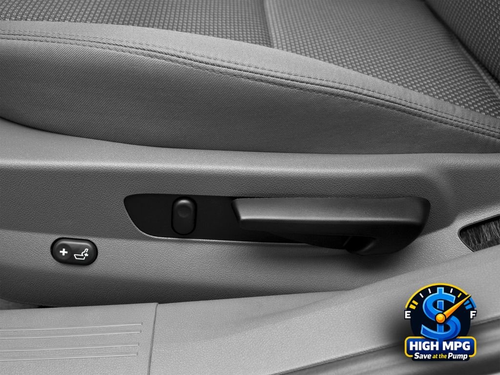 Used 2012 Silver Chevrolet LS image 27