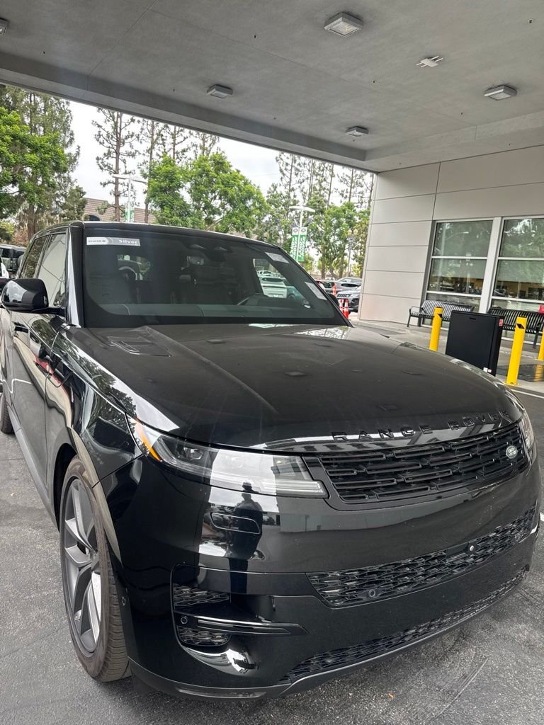 Certified Used 2025 Santorini Black Metallic Land Rover SE image 1