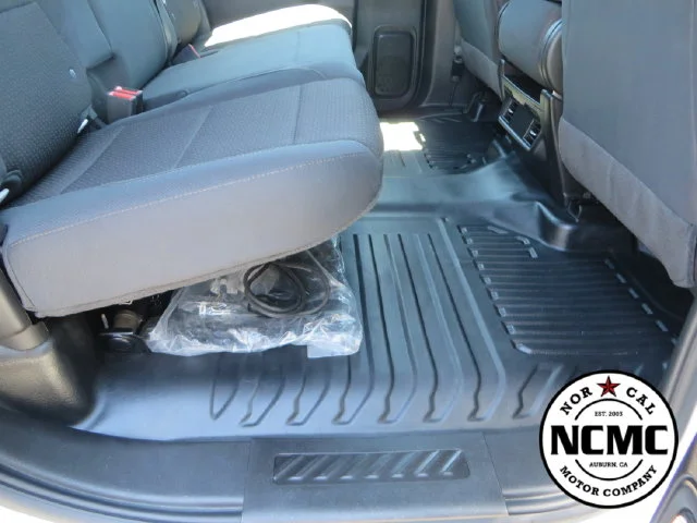 Used 2025 White Chevrolet Work Truck image 51