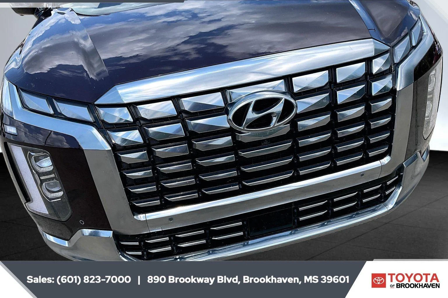Used 2024 Sierra Burgundy Hyundai Calligraphy image 22