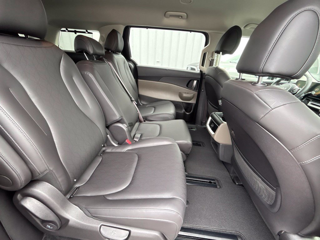 Certified Used 2026 Gray Kia EX image 22