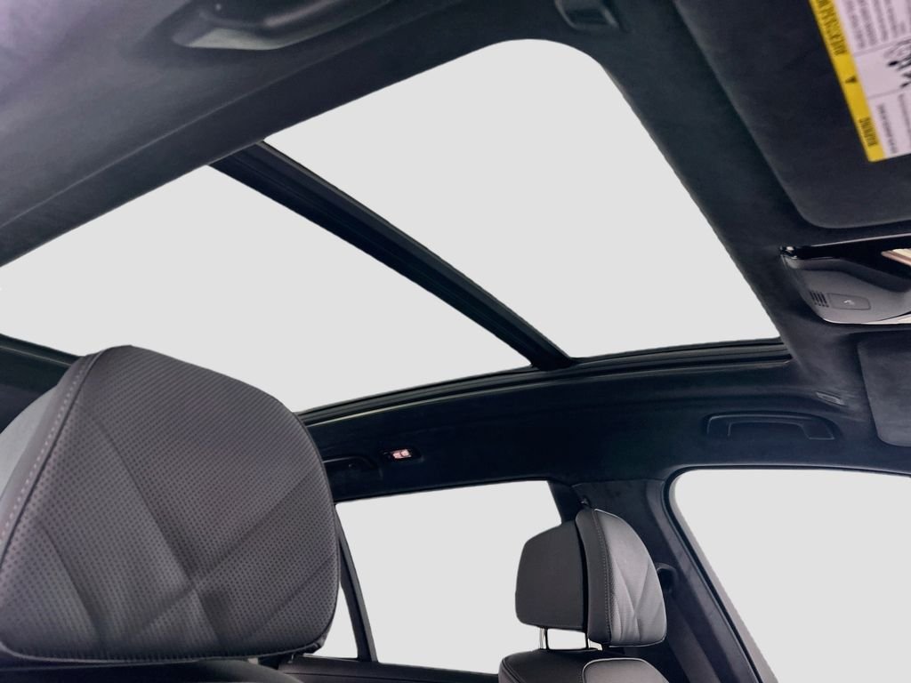 New 2027 Gray Metallic BMW xDrive40i image 17