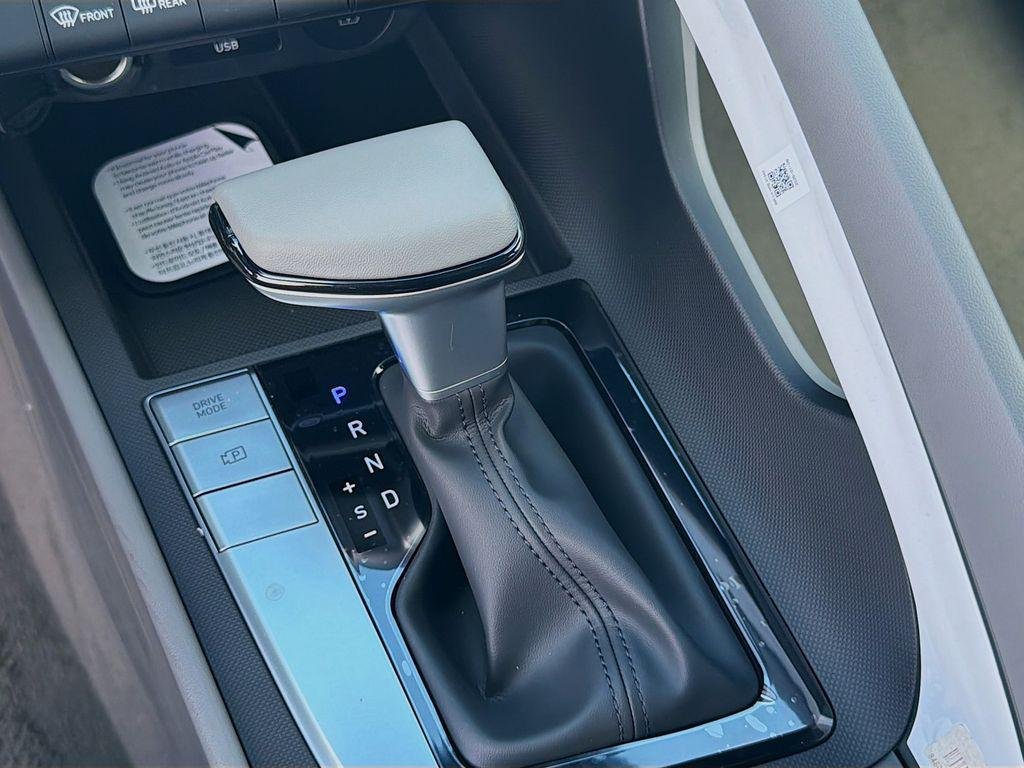 New 2026 Serenity White Hyundai SEL Sport image 13