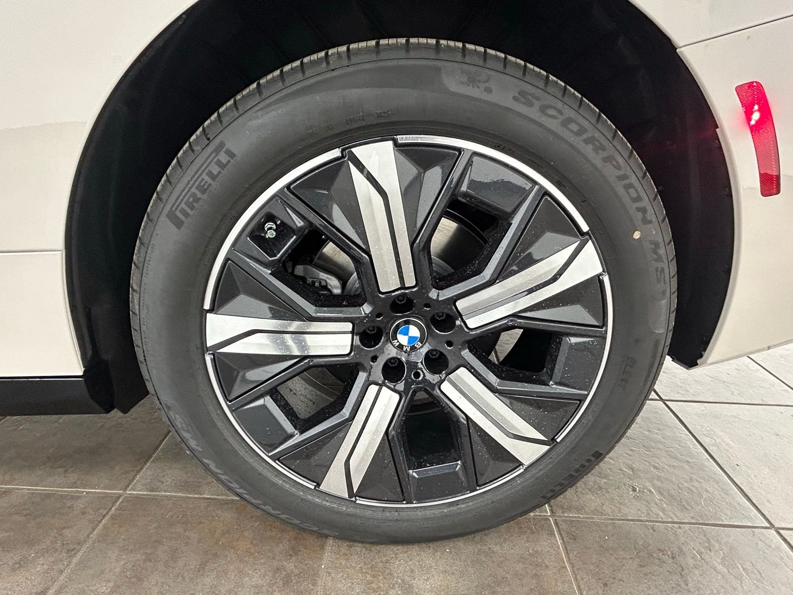 New 2026 Dune Grey Metallic BMW xDrive45 image 36