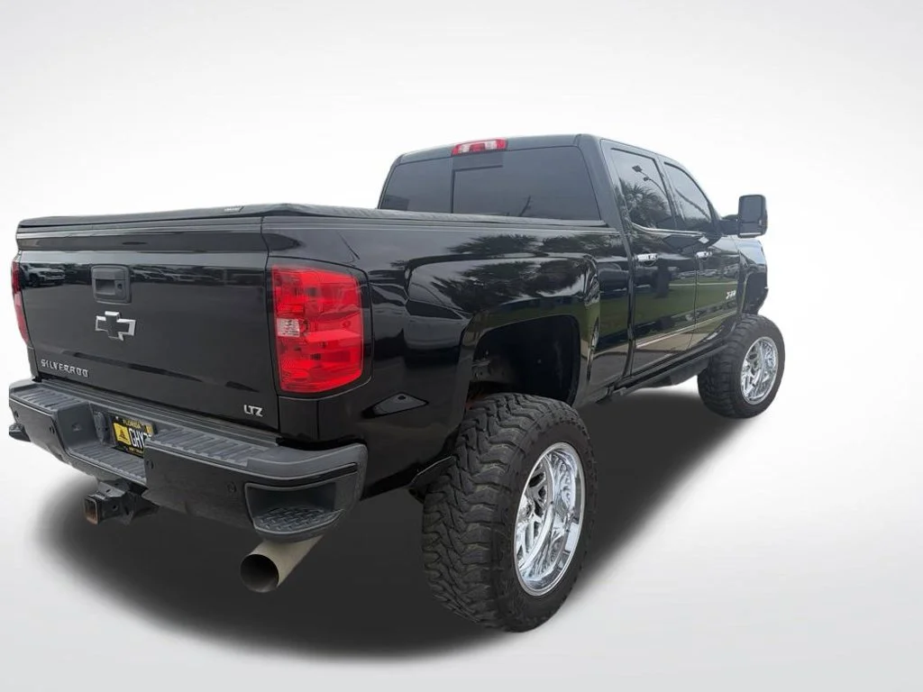 Used 2017 Black Chevrolet LTZ image 9