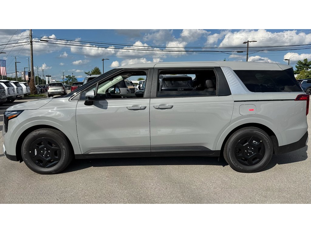 New 2027 Ceramic Silver Kia LXS image 26