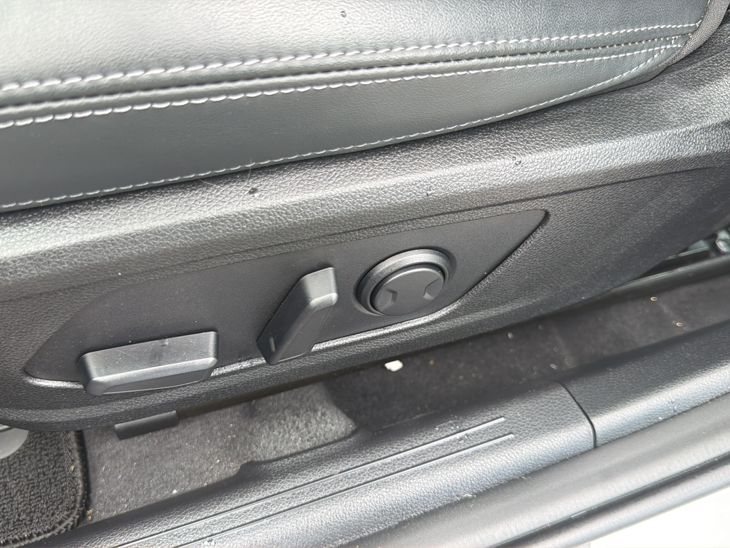 Used 2024 Gray Kia GT-Line image 23