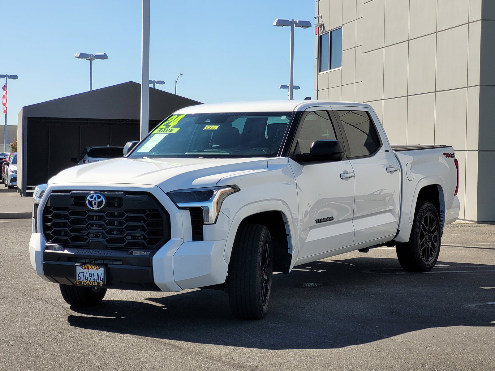 Used 2024  Toyota SR5 image 8