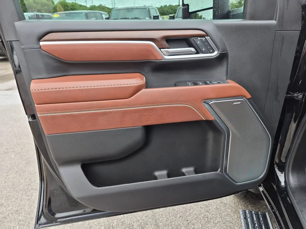 Certified Used 2025 Onyx Black GMC Denali Ultimate image 20