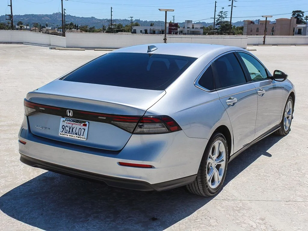 Certified Used 2023 Lunar Silver Metallic Honda LX image 6