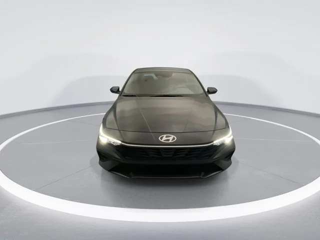Used 2026 Gray Hyundai SEL Sport image 9