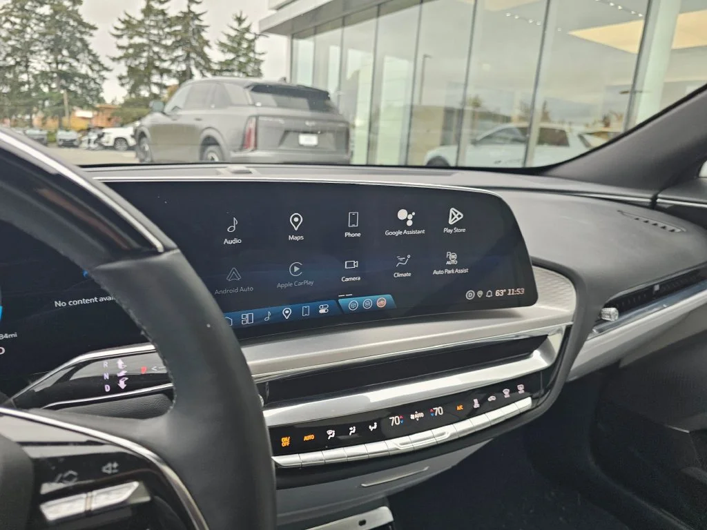 Certified Used 2024 Crystal White Tricoat Cadillac Sport 3 image 29
