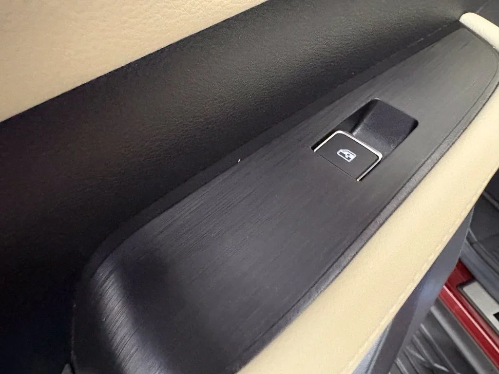 Used 2025 Red Nissan Platinum Reserve image 38