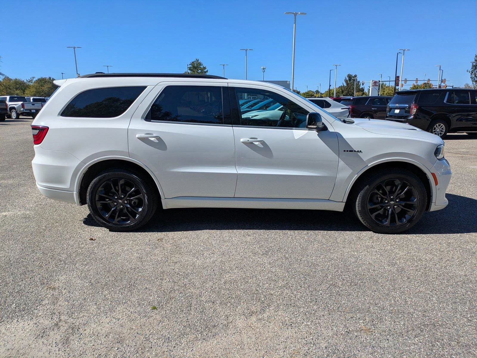 Used 2023 White Knuckle Clearcoat Dodge R/T Plus image 3