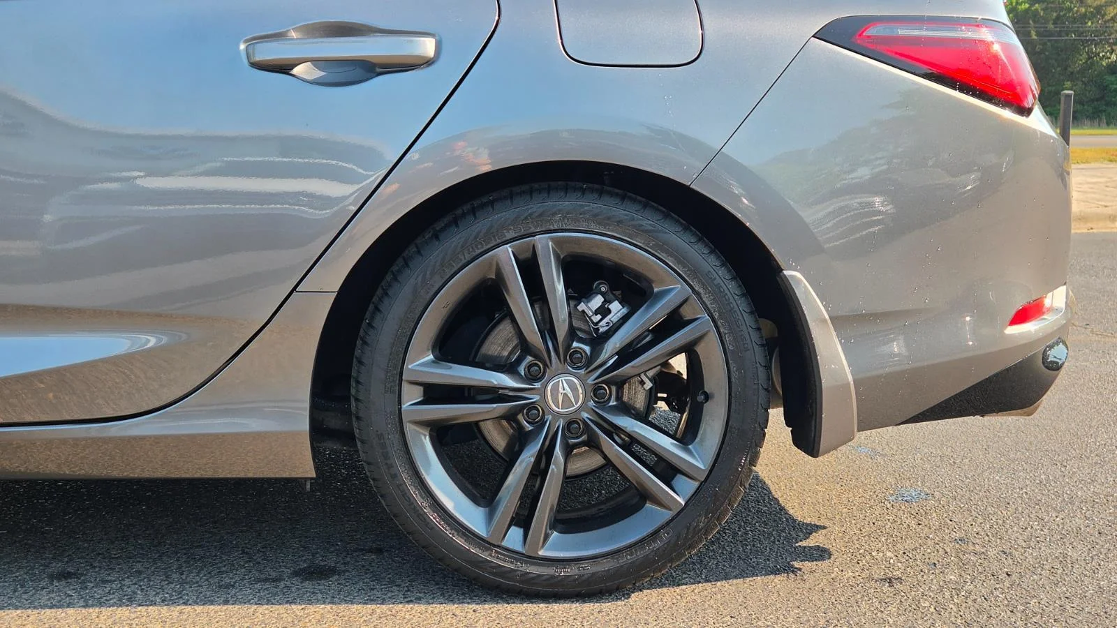 Used 2024 Liquid Carbon Metallic Acura w/A-SPEC image 13