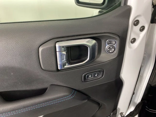 Used 2022 White Jeep Unlimited Rubicon 4xe image 18