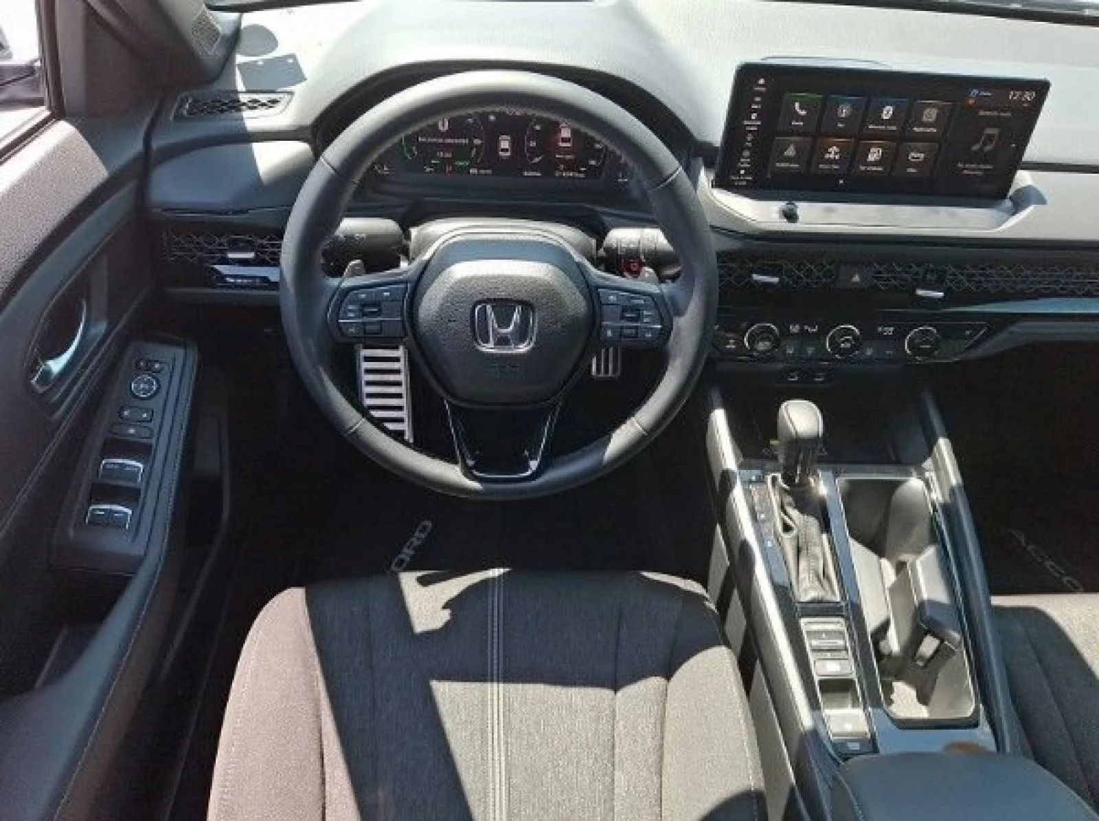 Certified Used 2025 Solar Silver Metallic Honda Sport image 14