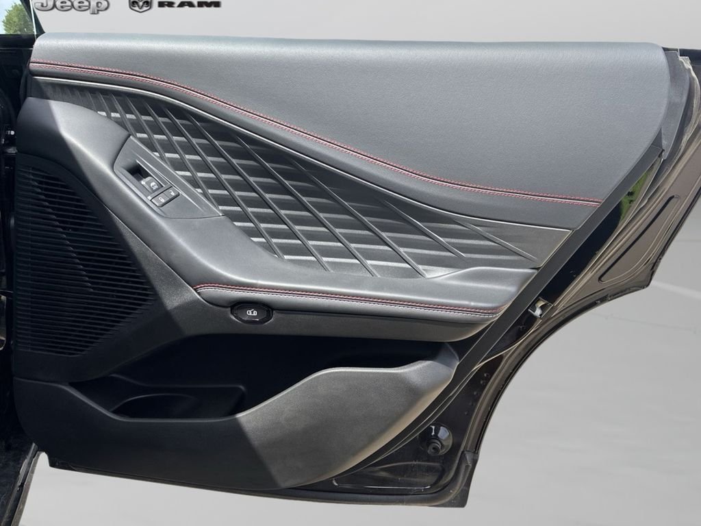 New 2026 Diamond Black Crystal Pearlcoat Dodge Scat Pack image 18