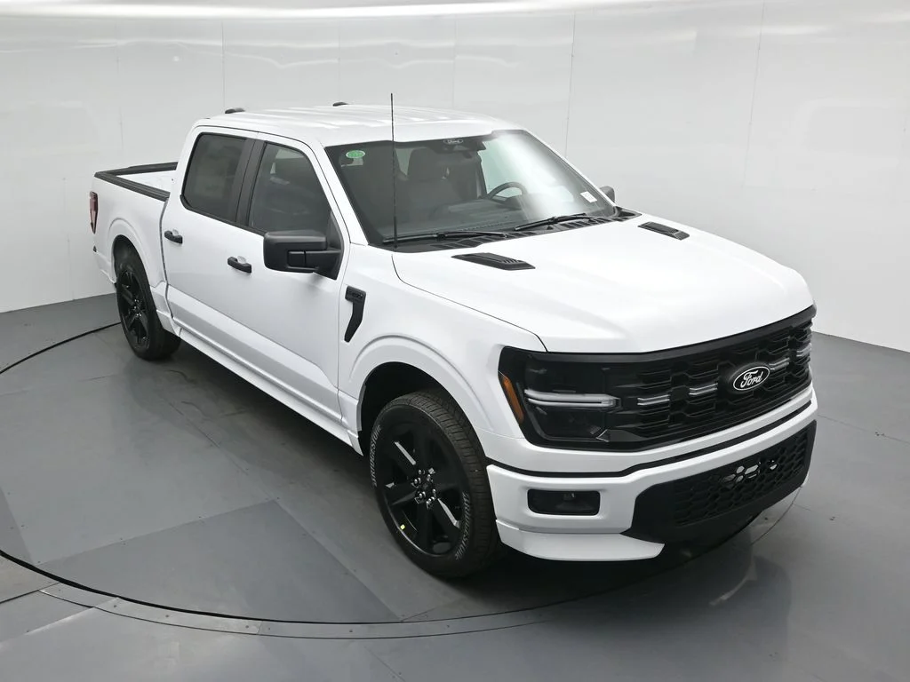 New 2026 Oxford White Ford STX image 32