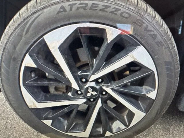 Used 2024 Black Mitsubishi SE image 2