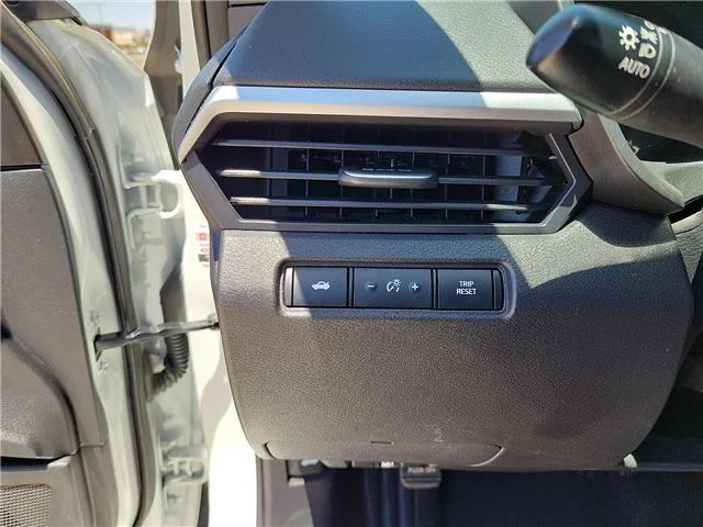 Used 2025 Glacier White Nissan S image 10