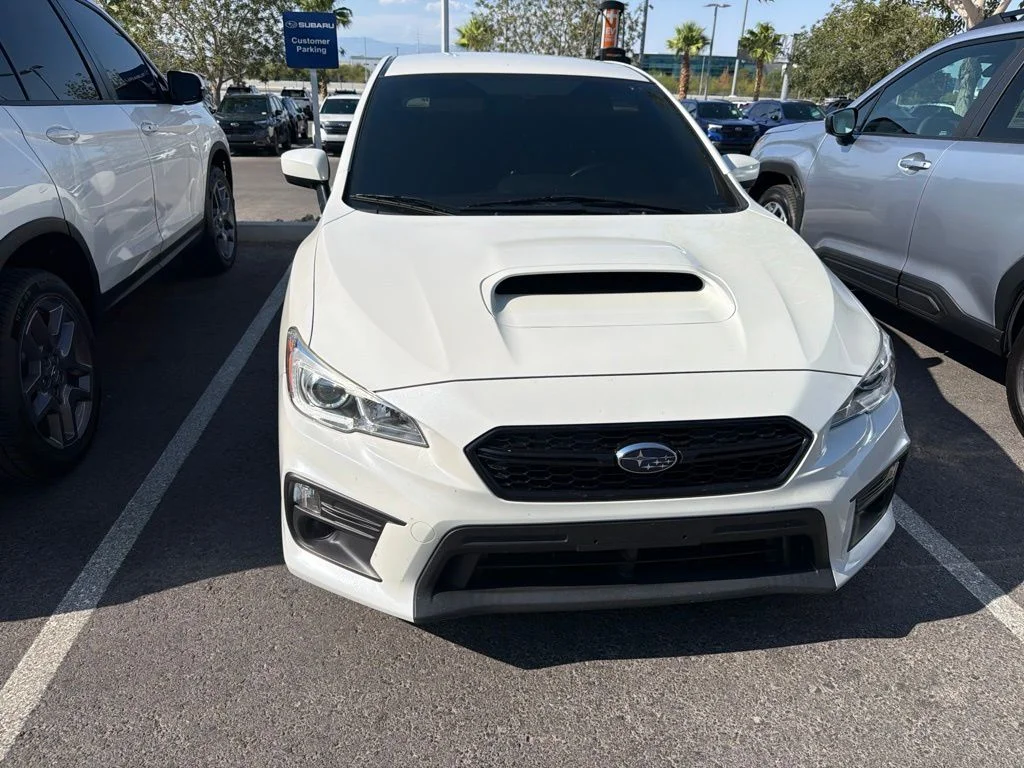 Used 2020 White Subaru Base image 7