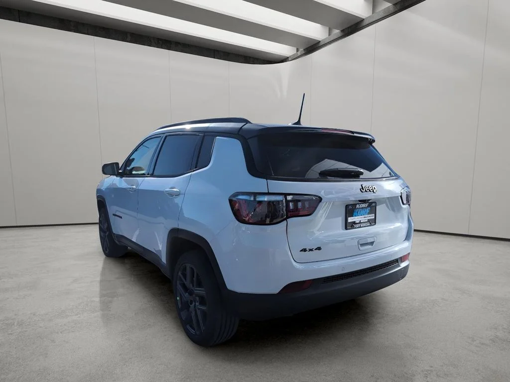 New 2026 Bright White Clear-Coat Exterior Paint Jeep Limited Altitude image 3