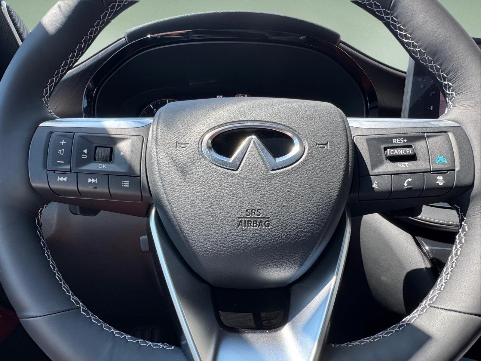 New 2027 2T RAD WHT INFINITI Autograph AWD image 22
