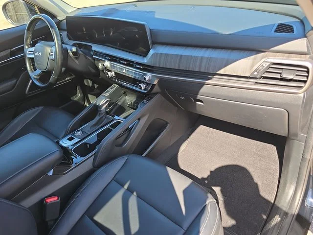 Used 2023 Ebony Black Kia EX image 39