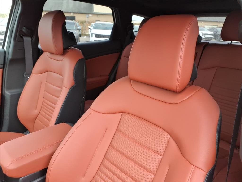2026 Kia Sportage SX Prestige Hybrid - Photo 13