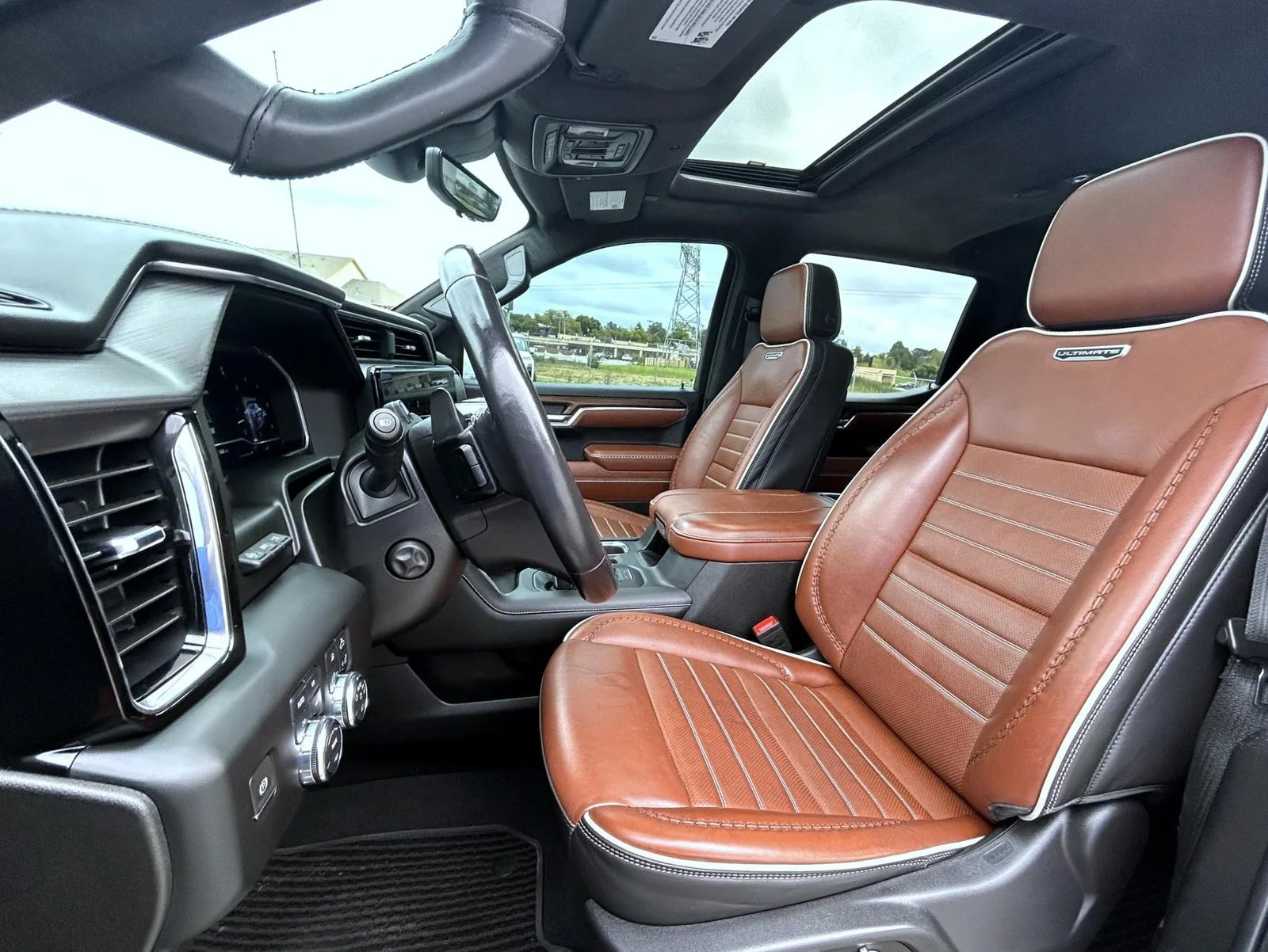 Used 2024 Black GMC Denali Ultimate image 10