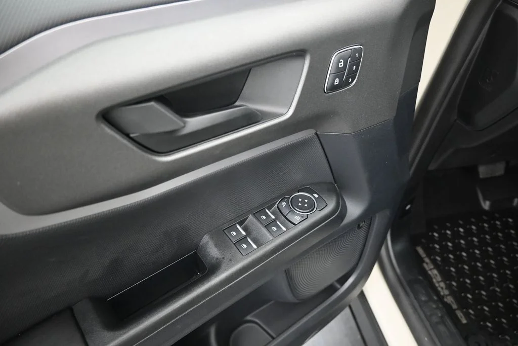 Certified Used 2025 Beige Ford Outer Banks image 15