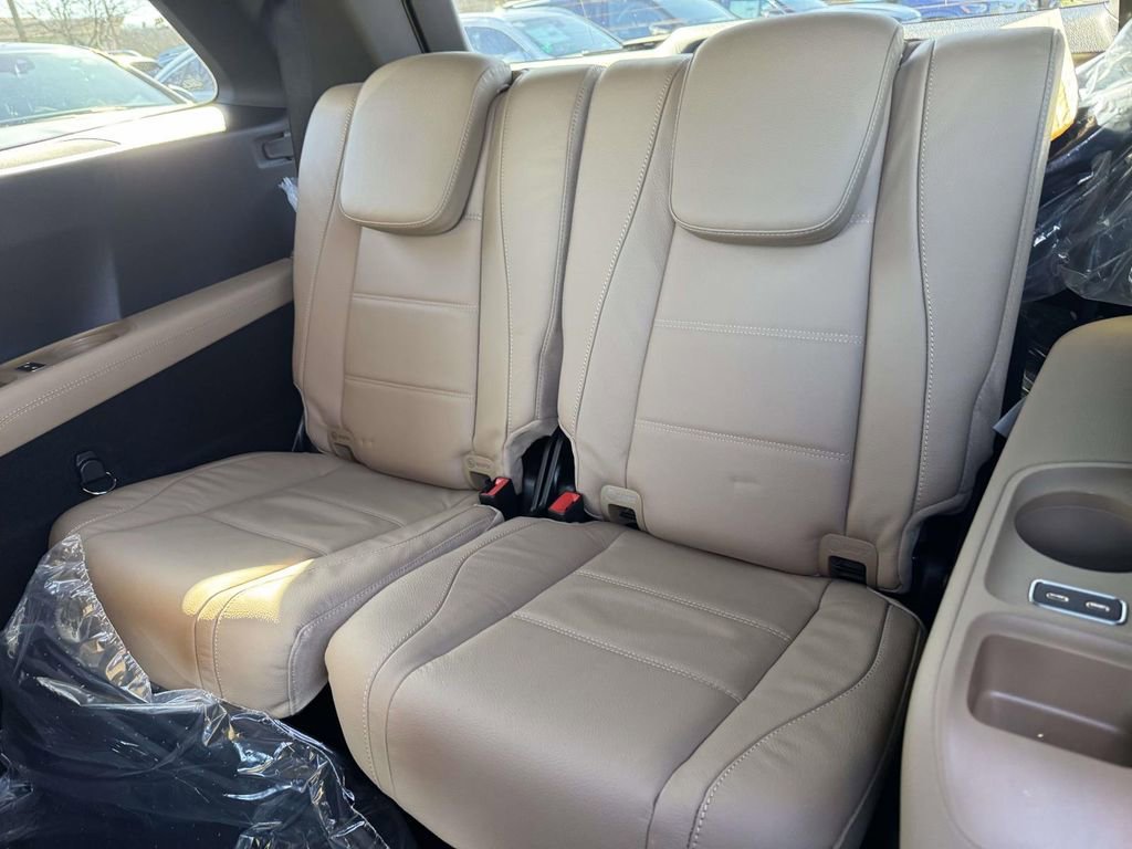 New 2026 Twilight Blue Metallic Mercedes-Benz GLS 450 image 31