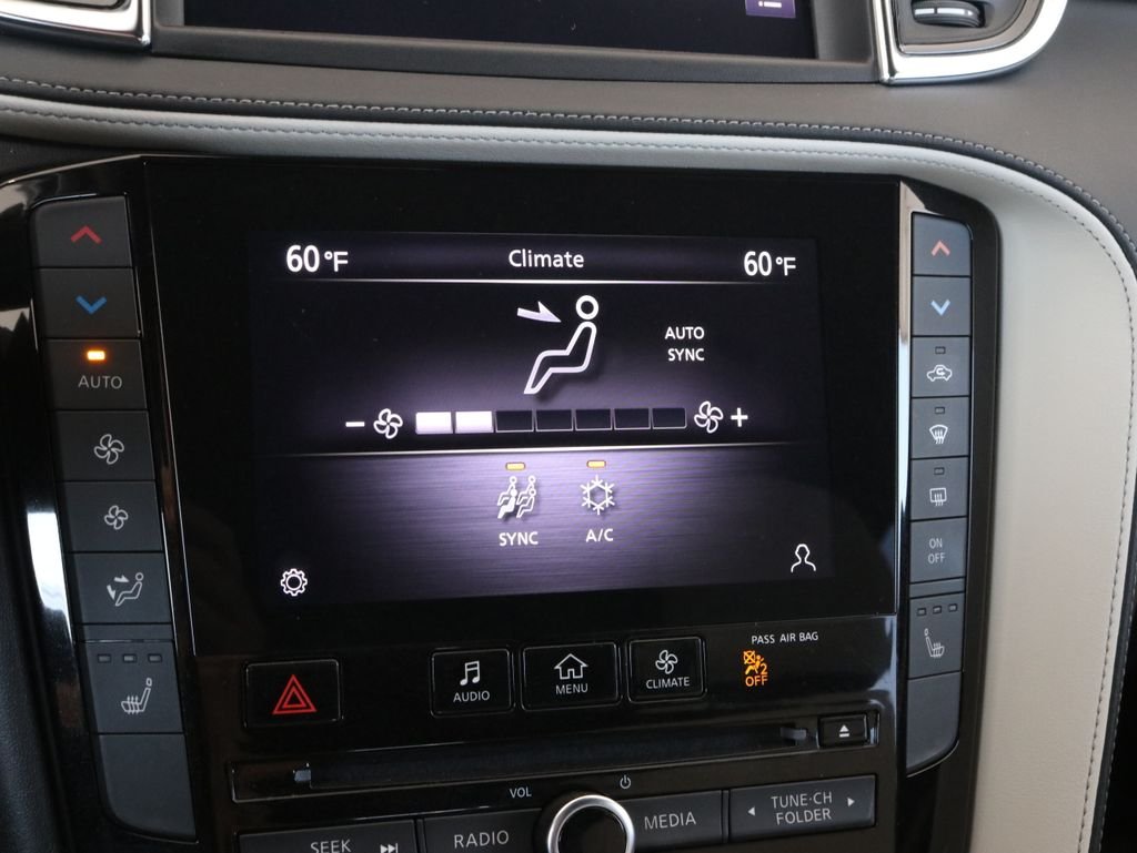 Certified Used 2023 Gray INFINITI LUXE image 19